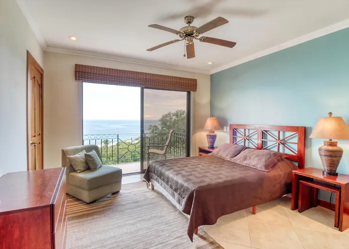 Stunning 2Br Oceanview 4Th-Floor | Balcony Apartment *
