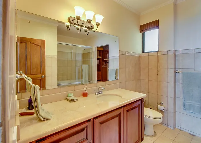 Stunning 2Br Oceanview 4Th-Floor | Balcony Apartment Playa Flamingo