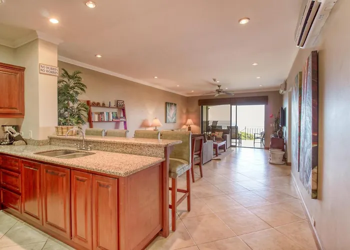 Apartment Stunning 2Br Oceanview 4Th-Floor | Balcony *
